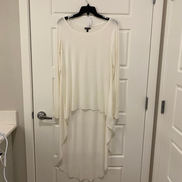 Express High Low Shirt Top. Long Sleeve. White. Medium - Picture 2 of 9